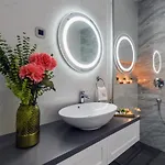 Divine Luxury Blue Apartament